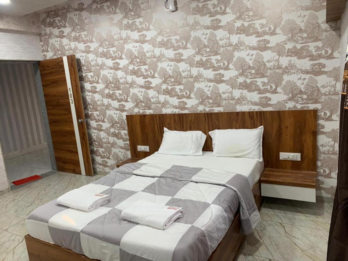 Kesar Hotel Viramgam Exterior photo