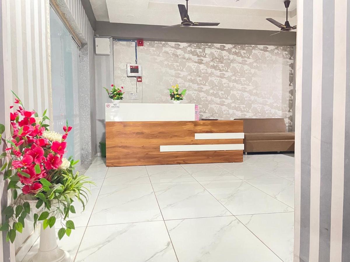 Kesar Hotel Viramgam Exterior photo