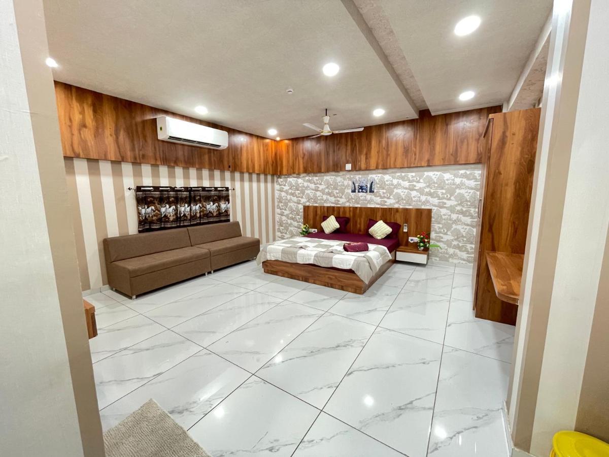 Kesar Hotel Viramgam Exterior photo