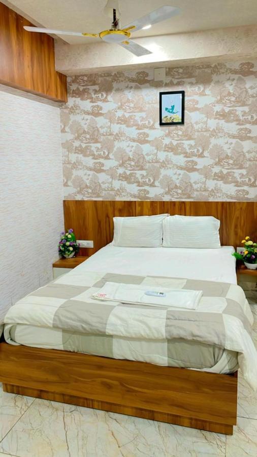 Kesar Hotel Viramgam Exterior photo